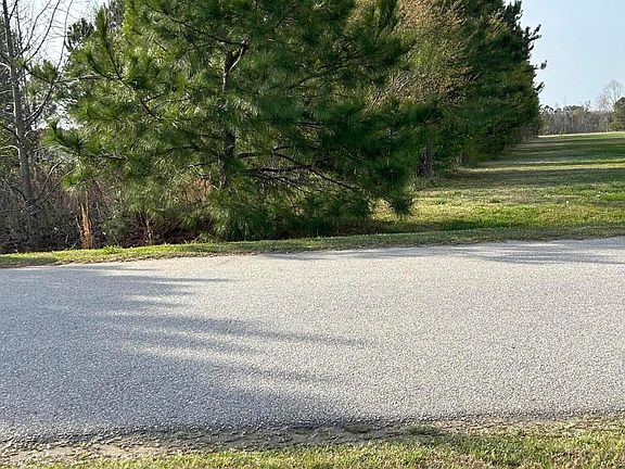 3rd image of 37 Blande Dr #2