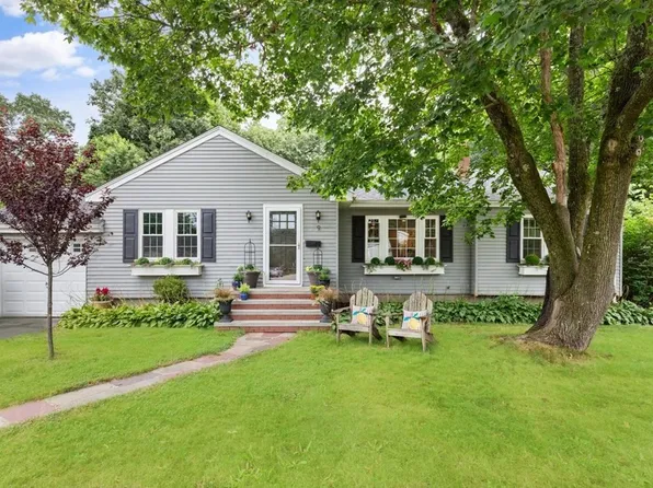 9 Hampshire Ave, Sharon, MA 02067