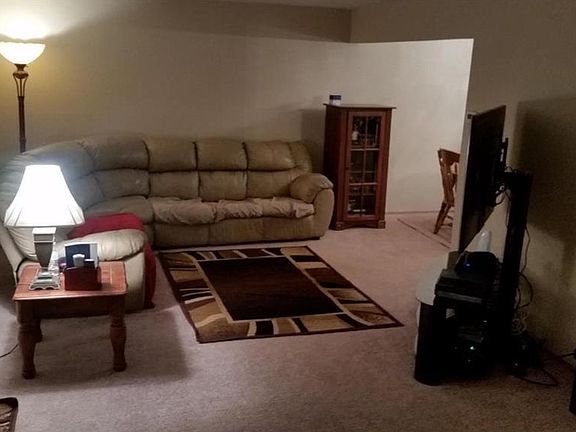 3rd image of 5008 Woodrow Ave