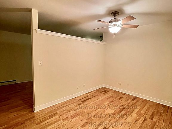 5th image of 625-214 W Wrightwood Ave