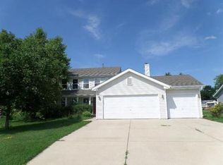 126 Sherman Ln, Poplar Grove, IL 61065