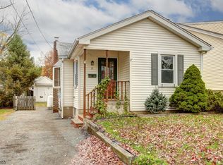 15 Adelphia Rd, Parsippany, NJ 07054