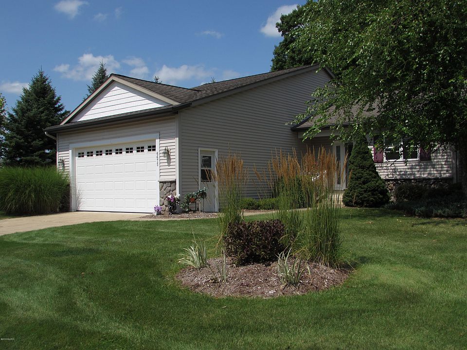 1st image of 6675 Green Valley Ct SE #30