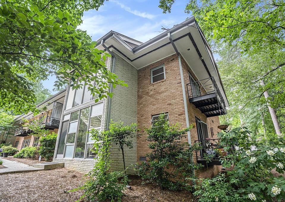 1st image of 1240 Woodland Ave NE APT 2
