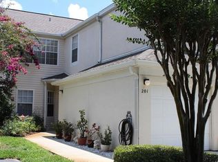 6029 Lake Pointe Dr APT 201, Orlando, FL 32822