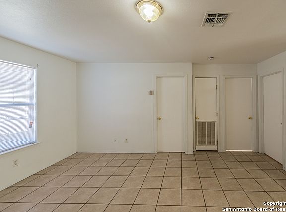 5th image of 1405 Donaldson Ave APT 104