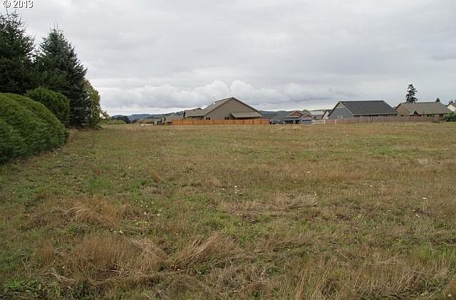 2nd image of 708 N 4th St