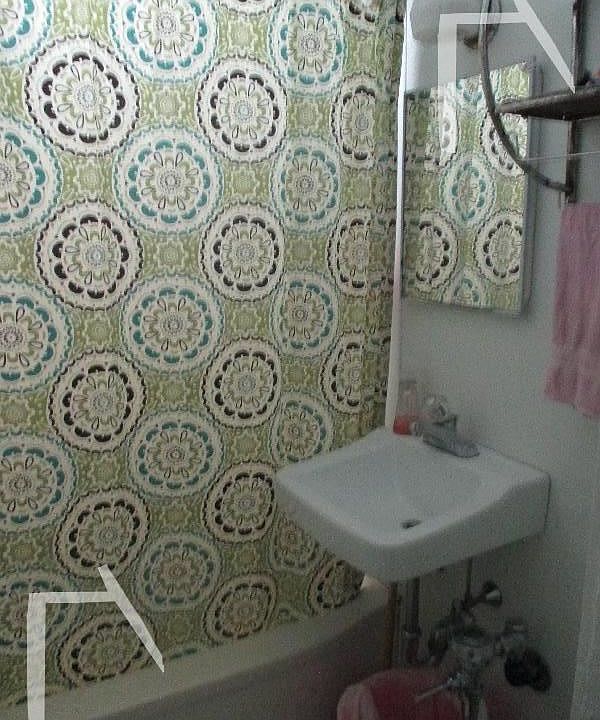 2nd image of 726 Washington St