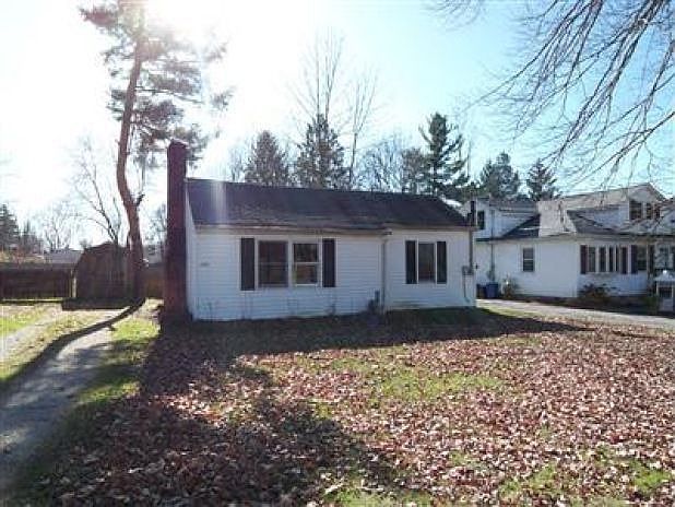 1st image of 955 Lake Ave
