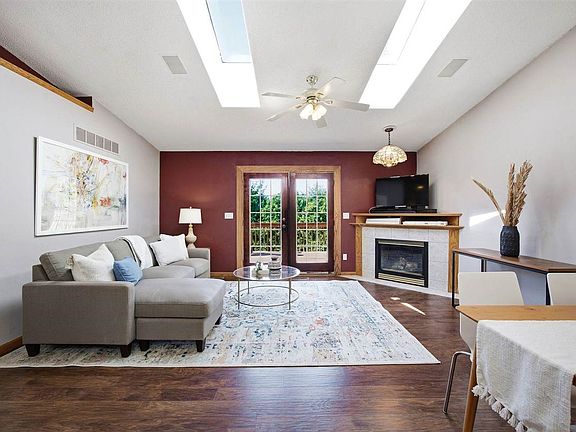3rd image of 514 Kimberlite St