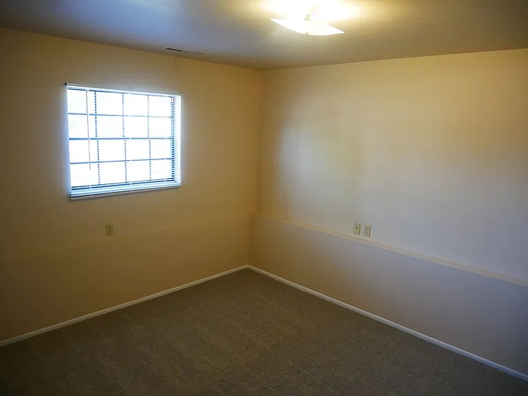 6615 Brook Park Dr — Photo 10