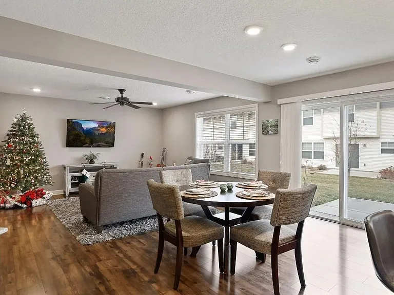 3300 Lakewood Trl — Photo 9