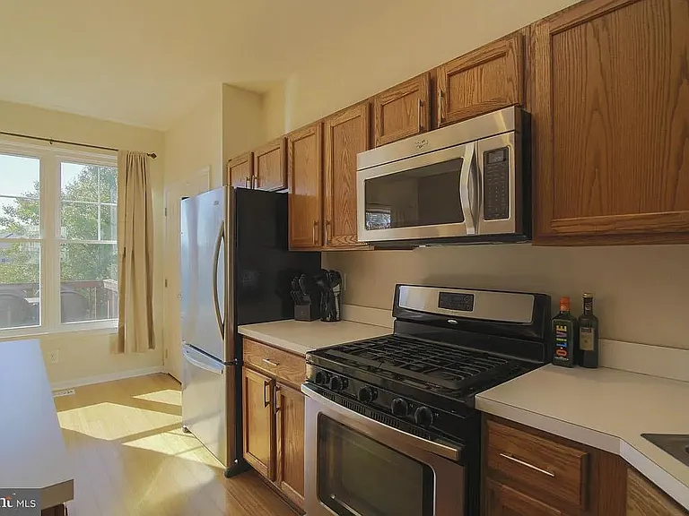 3512 Moon Way — Photo 9
