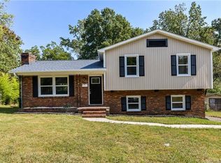 1309 Grovewood Dr, Charlotte, NC 28208