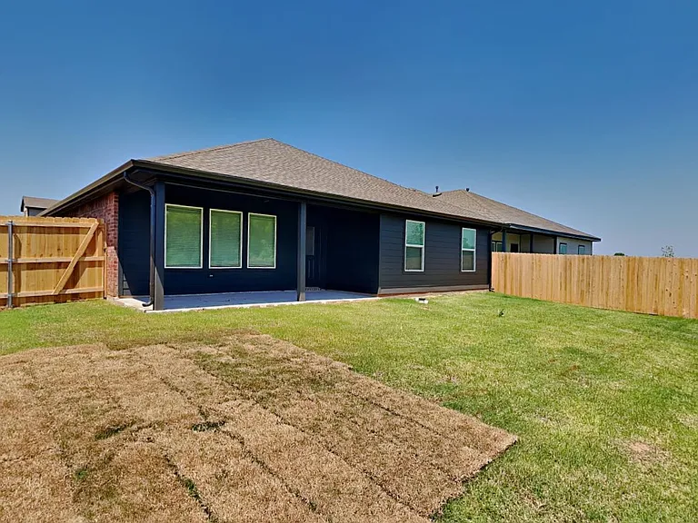 2904 Casey Dr — Photo 20