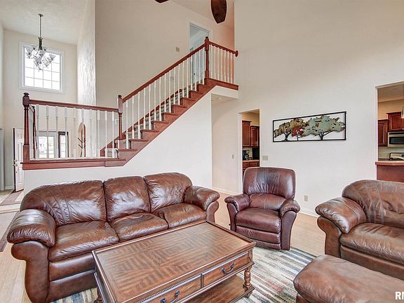 4th image of 3411 34th Avenue Ct N