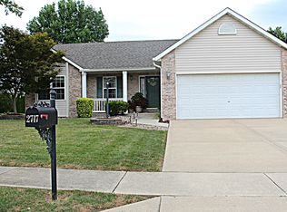 2717 Falcon Crest Dr, Edwardsville, IL 62025