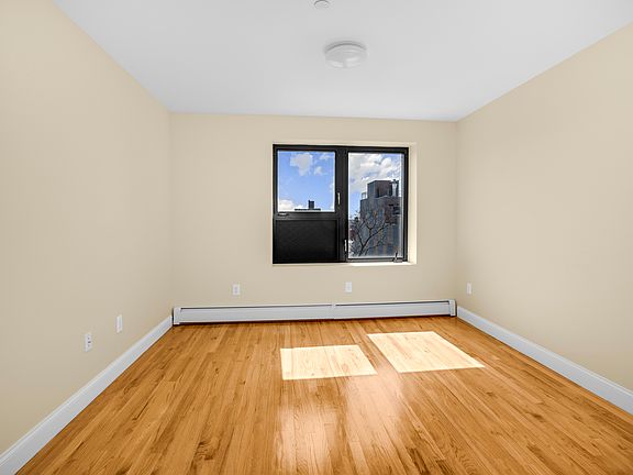 3rd image of 170-19 89th Ave