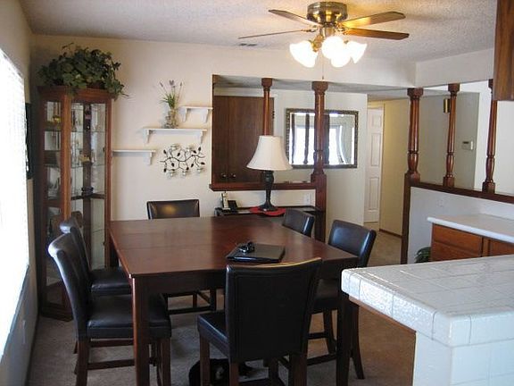 2nd image of 1223 Lyman Ave
