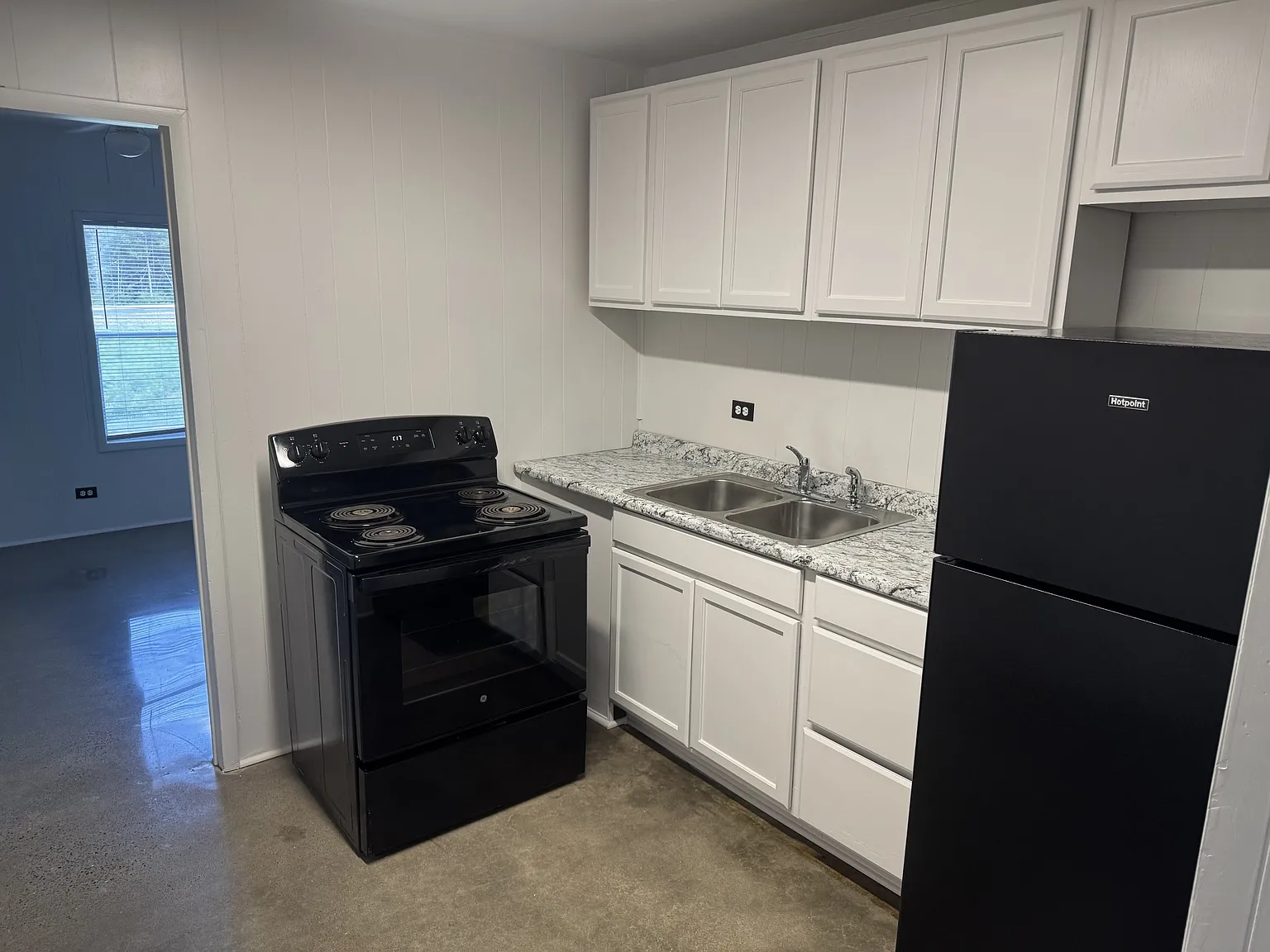 1313 McNutt Road - 4 — Photo 3