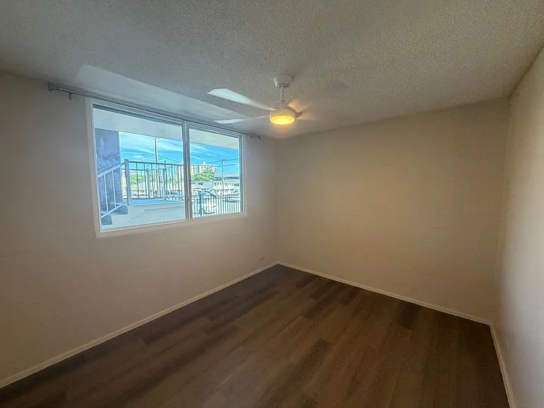 1650 Stillman Ln — Photo 5