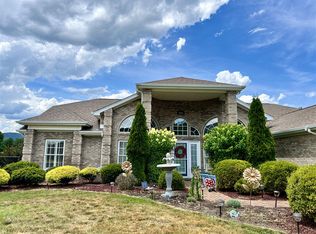 3836 Derby Dr, Roanoke, VA 24012