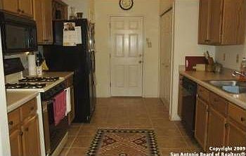 3rd image of 7911 Parkland Green Dr