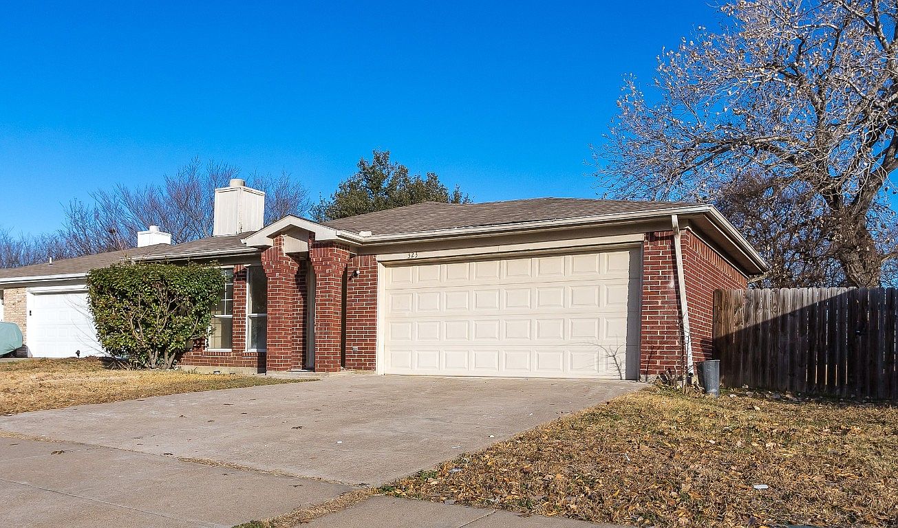 323 Moss Hill Dr, Arlington, TX 76018 Zillow