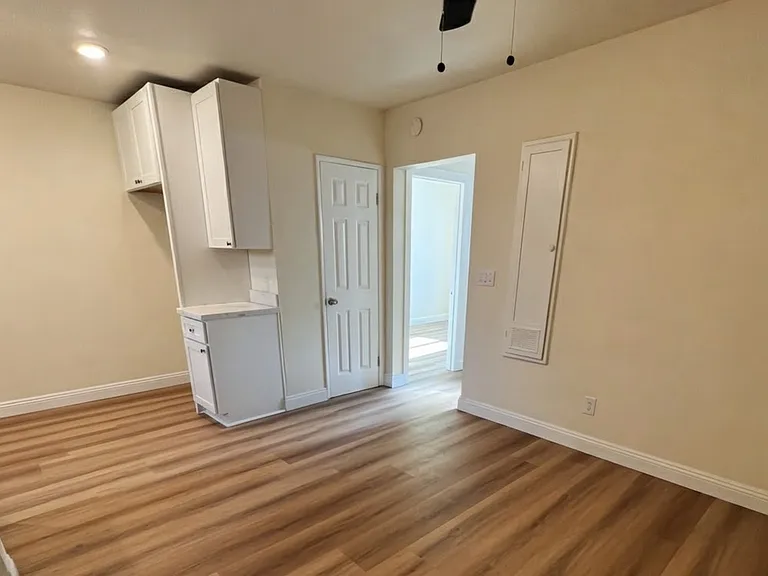 249 E Graham Ave #B — Photo 4