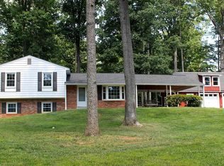 11396 Canary Dr, Ijamsville, MD 21754
