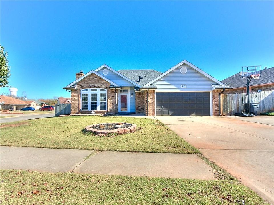 1st image of 912 Randall Dr