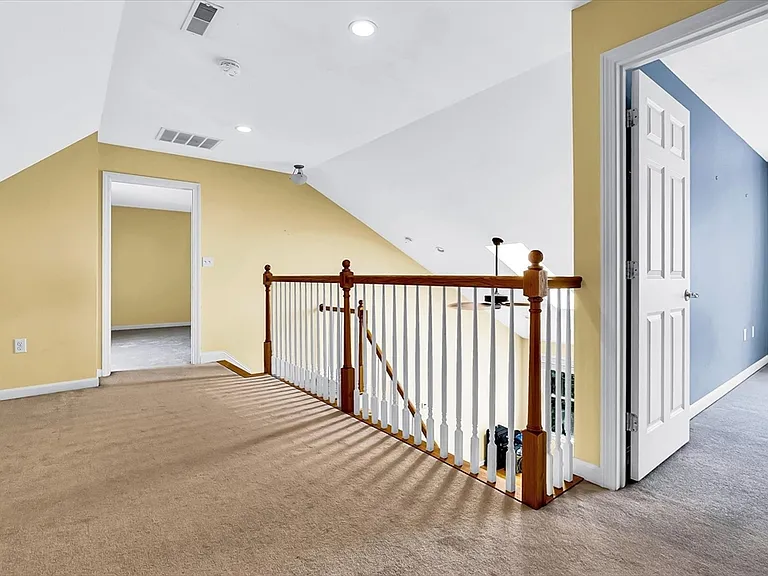 8 Paxton Ct #8 — Photo 36