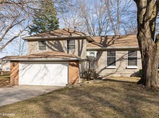 3633 Cadillac Dr, Waterloo, IA 50701