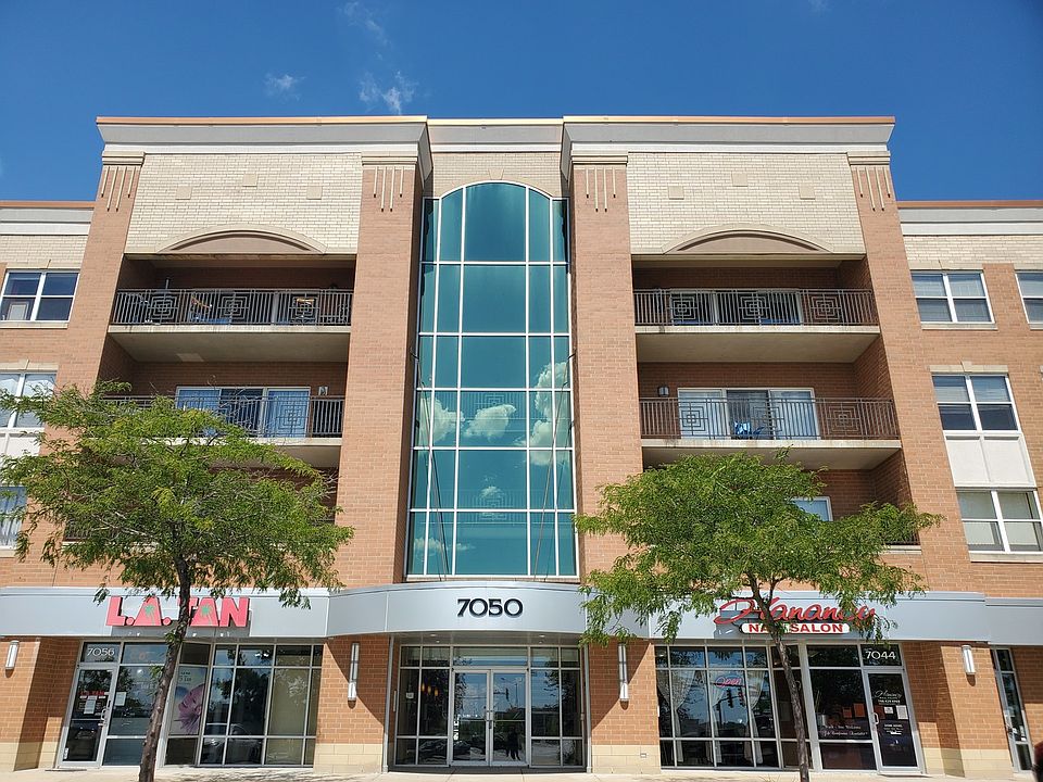 1st image of 7050 183rd St Unit 206