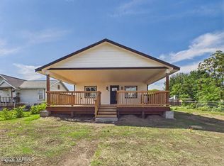 23 N H St, Toppenish, WA 98948