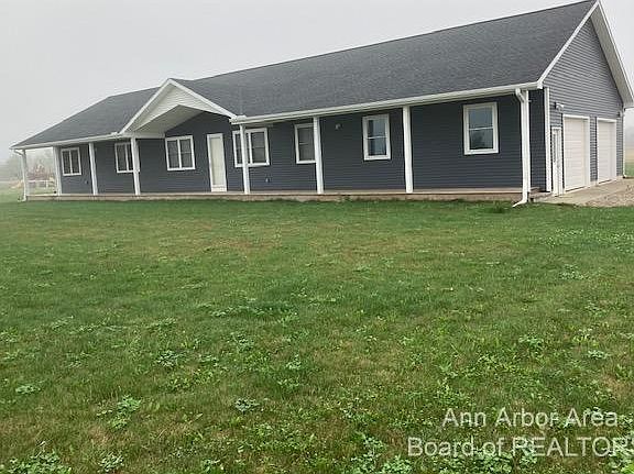 2nd image of 17133 Country Dr
