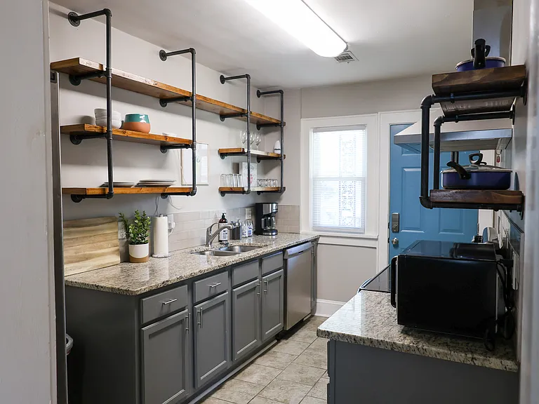 1300 S Court St #1304 — Photo 7