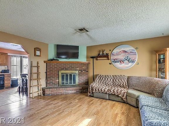 5th image of 4660 Yuma Ave