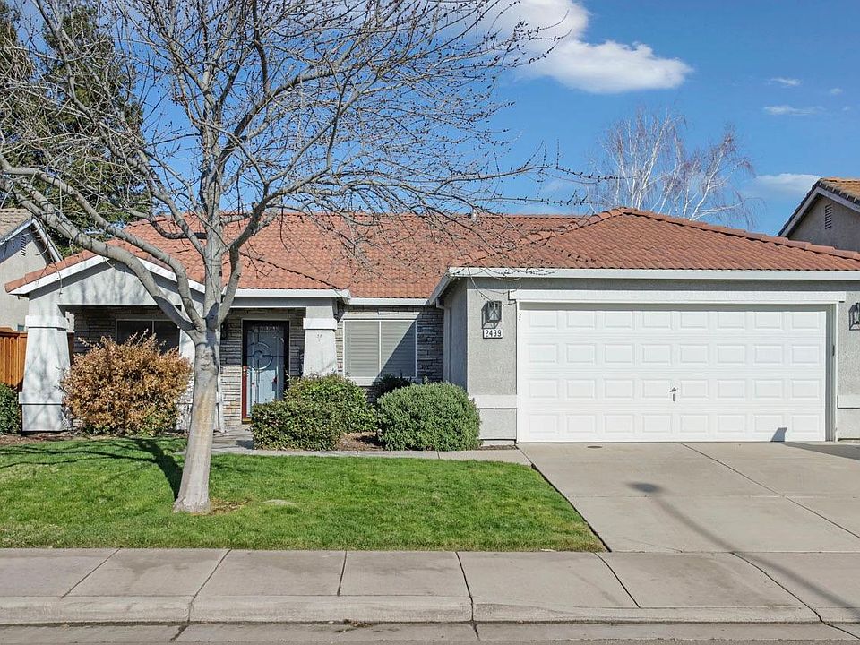 1st image of 2439 Carol Ann Dr