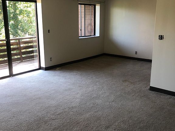 2nd image of 1401 Villa Dr APT E