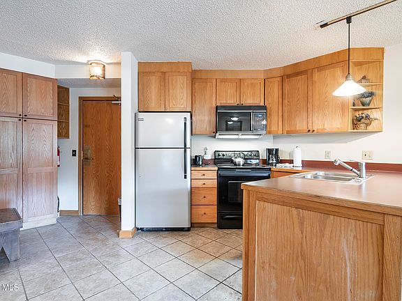 4th image of 313 Iron Horse Way #2013