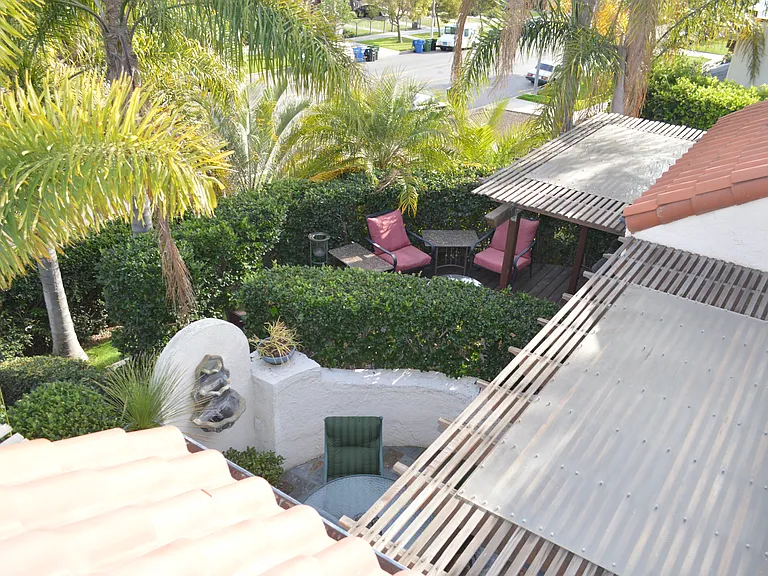 1203 S Rimpau Blvd — Photo 99