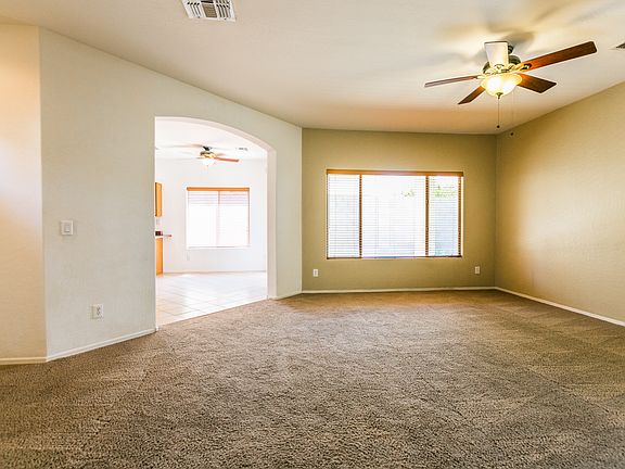3rd image of 319 N 76th Pl
