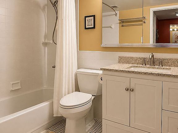5th image of 253 W 73rd St APT 1A