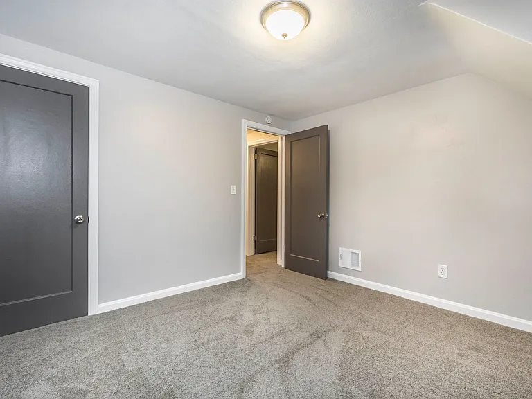 1330 Oakridge St — Photo 24