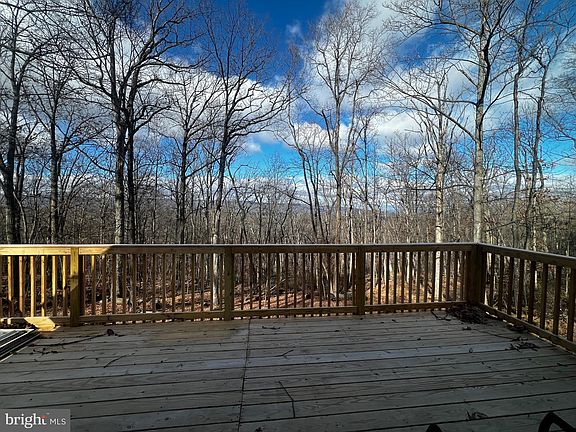 2nd image of 336 Iris Ln