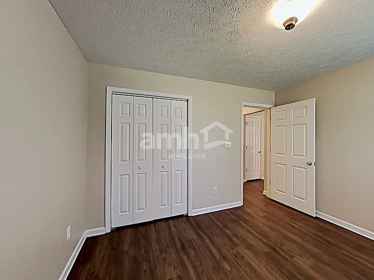 416 Hancock St — Photo 12