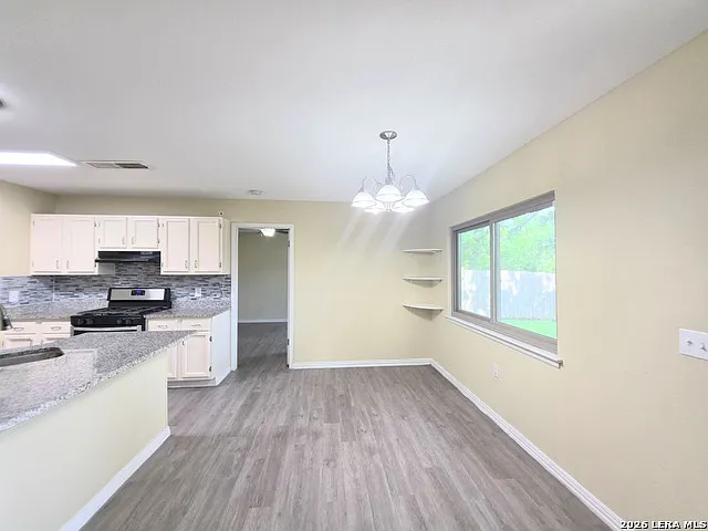 5931 Autumn Lk — Photo 4