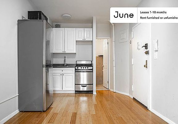4th image of 439 W 48th St APT 1FW