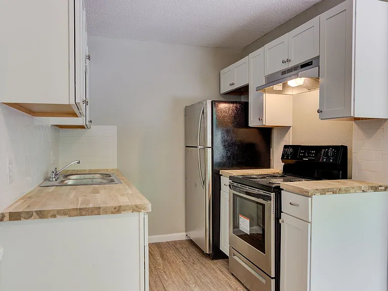 The Azalea: 1 & 2 Bedroom Apartments — Photo 1